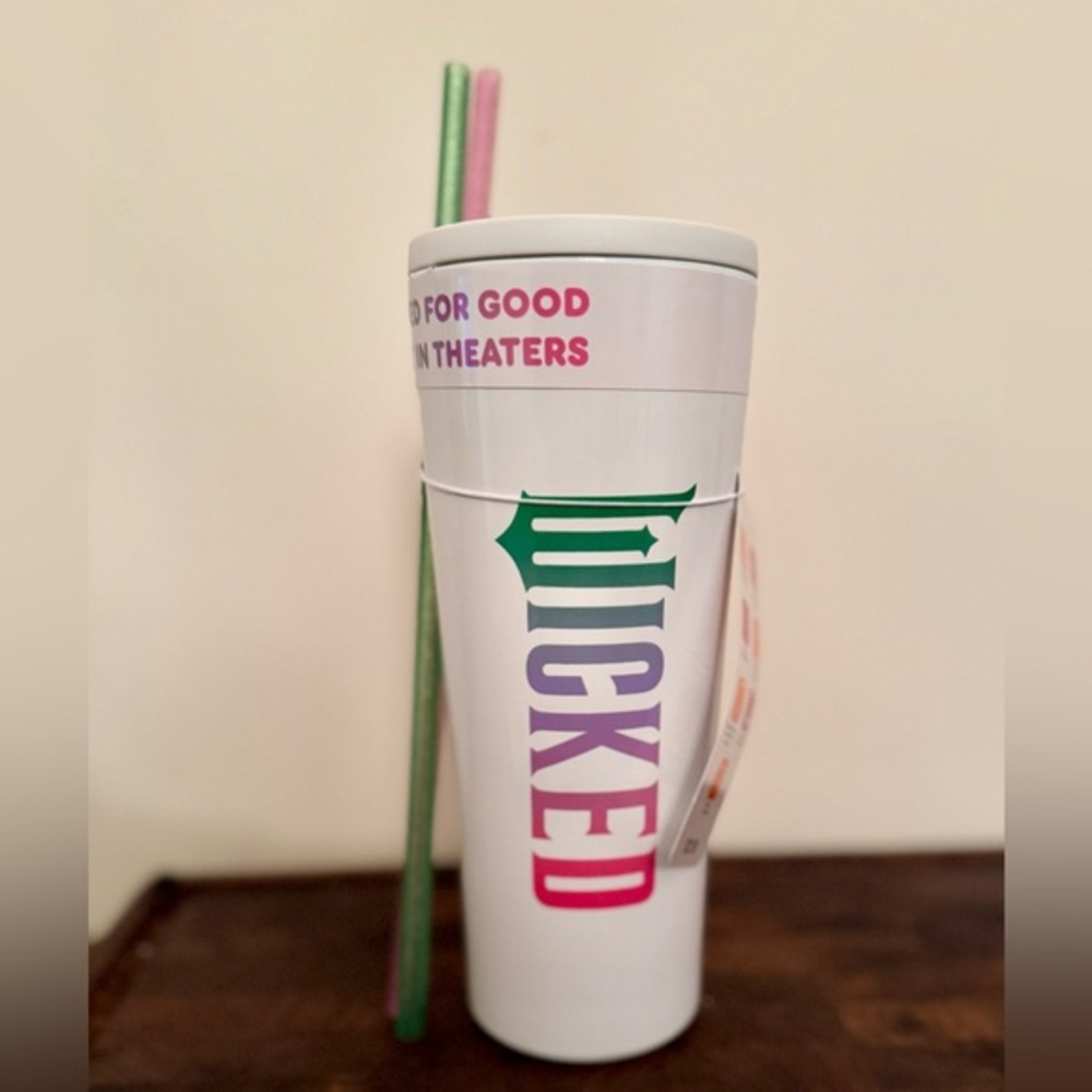 NWT Dunkin’ “Wicked For Good” 20oz Tumbler